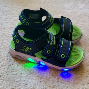 Size 1 Boys Light-Up Skechers Sandals